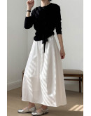 Minimal A-Line Flow White Skirt